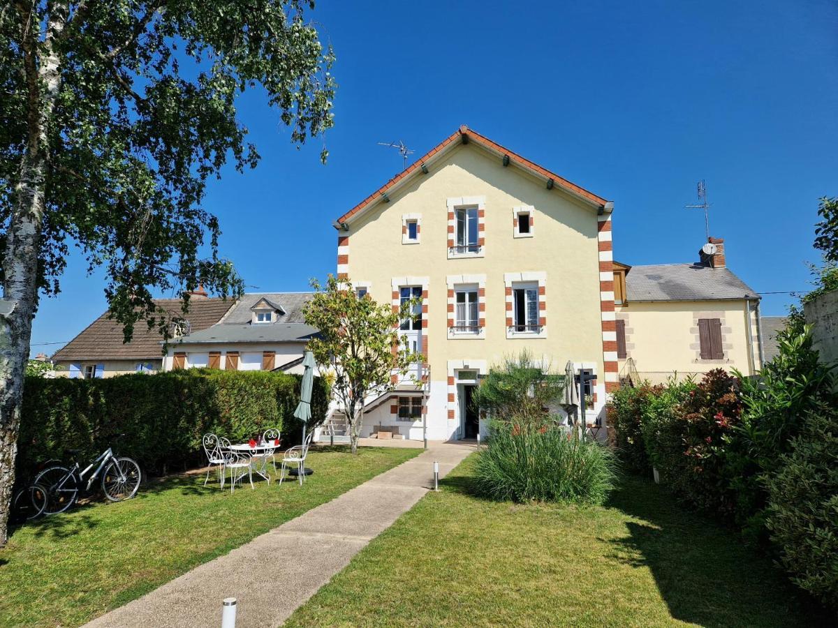 La Chtite Creuse - Chambres D'Hotes - Parking - Abri 2 Roues Boussac  Dış mekan fotoğraf